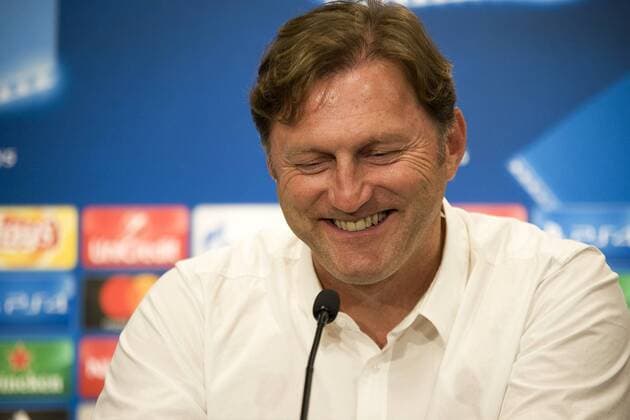 Bilder des Tages - SPORT UEFA Champions League 2017 2018, Gruppenphase, 3. Spieltag - RB Leipzig vs. FC Porto RBL-Trainer Ralph Hasenhüttl nach dem Spiel bei der Pressekonferenz. Leipzig Sachsen Deutschland