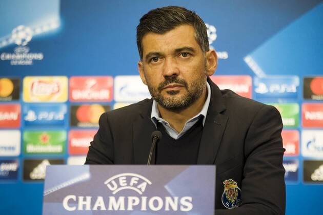 UEFA Champions League 2017 2018, Gruppenphase, 3. Spieltag - RB Leipzig vs. FC Porto Porto-Trainer Sergio Conceicao nach dem Spiel auf der Pressekonferenz. Leipzig Sachsen Deutschland