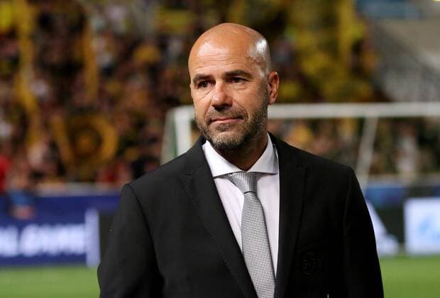 171018) -- NICOSIA, Oct. 18, 2017 -- Bortussia Dortmund s coach Peter Bosz reacts during the 2017-2018 Champions League match against Apoel in Nicosia, Cyprus, Oct. 17, 2017. The match tied 1-1. ) (SP)CYPRUS-NICOSIA-SOCCER-UEFA CHAMPIONS LEAGUE-BORTMUND VS APOEL SakisxSavvides 