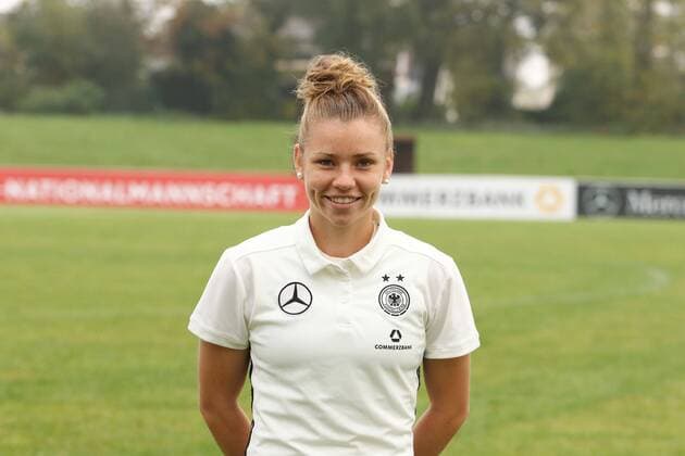 Linda Dallmann Fototermin Frauen-Nationalmannschaft --- Fussball --- 18.10.2017 12.10.2017 Mainz-Kastel Copyright: xWeissx Eibner-Pressefotox EP_rws