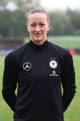 18.10,2017 xcex Mainz-Kastel, KFV-Stadion, Deutsche Frauen Nationalmannschaft (DFB), DFB Frauen Mannschaftsfoto und Training Frauenfußball-Nationalmannschaft Almuth Schult ( 1, DFB)