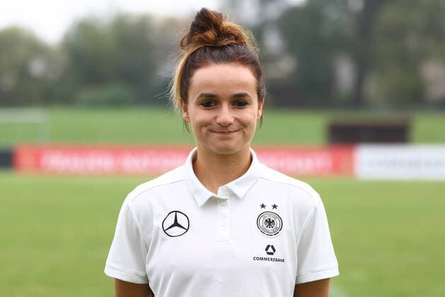 18.10,2017 xcex Mainz-Kastel, KFV-Stadion, Deutsche Frauen Nationalmannschaft (DFB), DFB Frauen Mannschaftsfoto und Training Frauenfußball-Nationalmannschaft Lina Magull ( 10, DFB)