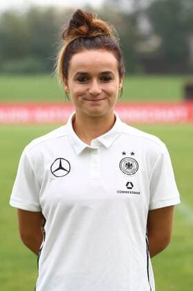 18.10,2017 xcex Mainz-Kastel, KFV-Stadion, Deutsche Frauen Nationalmannschaft (DFB), DFB Frauen Mannschaftsfoto und Training Frauenfußball-Nationalmannschaft Lina Magull ( 10, DFB)