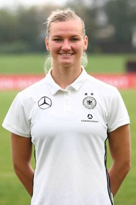 18.10,2017 xcex Mainz-Kastel, KFV-Stadion, Deutsche Frauen Nationalmannschaft (DFB), DFB Frauen Mannschaftsfoto und Training Frauenfußball-Nationalmannschaft Alexandra Popp ( 11, DFB)