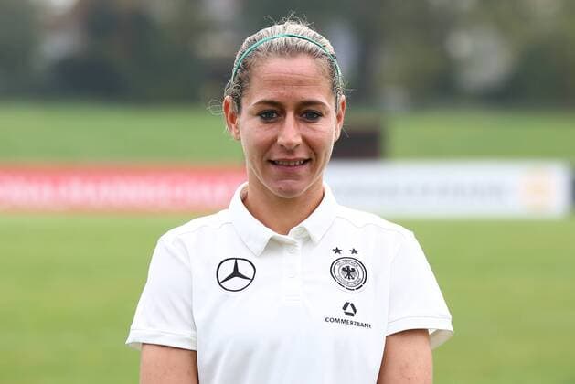 18.10,2017 xcex Mainz-Kastel, KFV-Stadion, Deutsche Frauen Nationalmannschaft (DFB), DFB Frauen Mannschaftsfoto und Training Frauenfußball-Nationalmannschaft Anna Blässe ( 14, DFB)