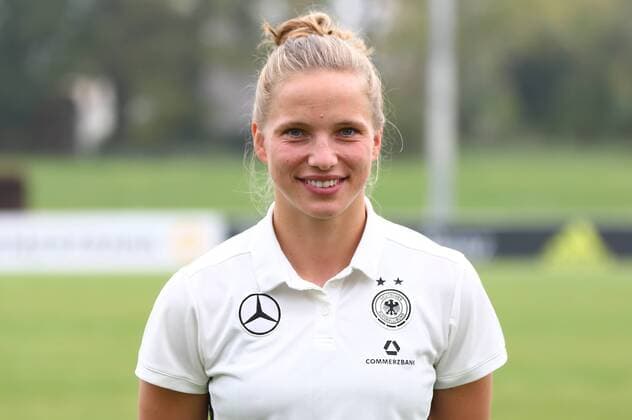 18.10,2017 xcex Mainz-Kastel, KFV-Stadion, Deutsche Frauen Nationalmannschaft (DFB), DFB Frauen Mannschaftsfoto und Training Frauenfußball-Nationalmannschaft Tabea Kemme ( 22, DFB)