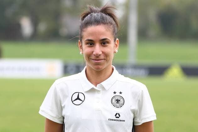 18.10,2017 xcex Mainz-Kastel, KFV-Stadion, Deutsche Frauen Nationalmannschaft (DFB), DFB Frauen Mannschaftsfoto und Training Frauenfußball-Nationalmannschaft Hasret Kayikci ( 23, DFB)