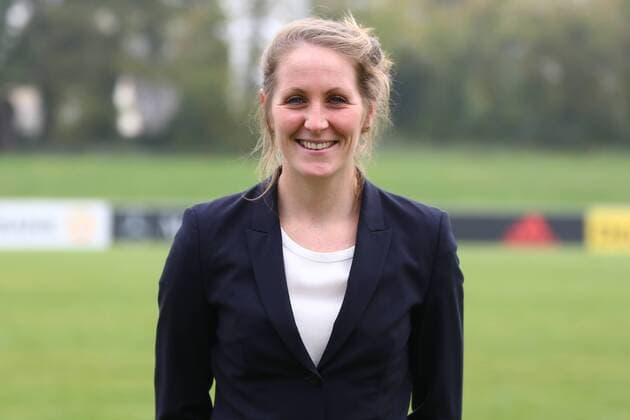 18.10,2017 xcex Mainz-Kastel, KFV-Stadion, Deutsche Frauen Nationalmannschaft (DFB), DFB Frauen Mannschaftsfoto und Training Frauenfußball-Nationalmannschaft Teammanagerin Maike Seuren
