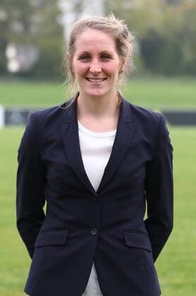 18.10,2017 xcex Mainz-Kastel, KFV-Stadion, Deutsche Frauen Nationalmannschaft (DFB), DFB Frauen Mannschaftsfoto und Training Frauenfußball-Nationalmannschaft Teammanagerin Maike Seuren