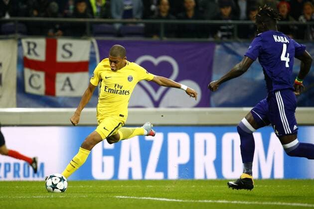 Kylian Mbappe forward of PSG scores and Kara Serigne Modou Mbodji defender of RSC Anderlecht FOOTBALL : RSC Anderlecht vs Paris Saint Germain - Ligue des Champions - 18 10 2017 PhotoNews Panoramic  775030940