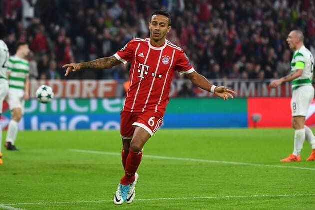 18.10.2017, xjhx, Fussball Champions League, FC Bayern Muenchen - Celtic Glasgow, emspor, v.l. Torjubel, Goal celebration, celebrate the goal zum nicht gegebenen 1:0 durch Thiago (FCB - FC Bayern Muenchen) Muenchen