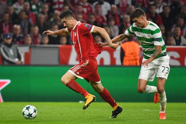 18.10.2017, xjhx, Fussball Champions League, FC Bayern Muenchen - Celtic Glasgow, emspor, v.l. Arjen Robben (FCB - FC Bayern Muenchen), Mikael Lustig (Celtic FC) Muenchen