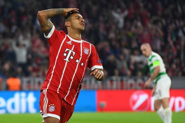 18.10.2017, xjhx, Fussball Champions League, FC Bayern Muenchen - Celtic Glasgow, emspor, v.l. Torjubel, Goal celebration, celebrate the goal zum nicht gegebenen 1:0 durch Thiago (FCB - FC Bayern Muenchen) Muenchen