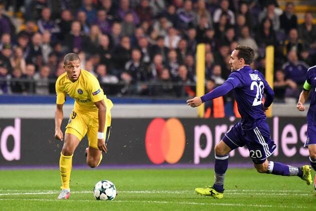 29 KYLIAN MBAPPE psg 20 Sven Kums and FOOTBALL Anderlecht vs Paris SG Ligue des Champions 18 10 2017 AnthonyBIBARD FEP Panoramic 