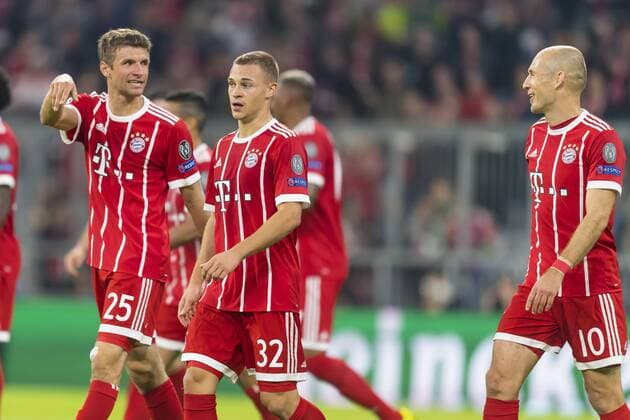 GER, UEFA CL, FC Bayern Muenchen (GER) vs Celtic Glasgow (GB) 18.10.2017, Allianz Arena, Muenchen, GER, UEFA CL, FC Bayern Muenchen (GER) vs Celtic Glasgow (GB), Gruppe B, im Bild Jubel nach dem Tor zum 2-0 durch Joshua Kimmich (FCB 32) mit Thomas Mueller (FCB 25) Arjen Robben (FCB 10)