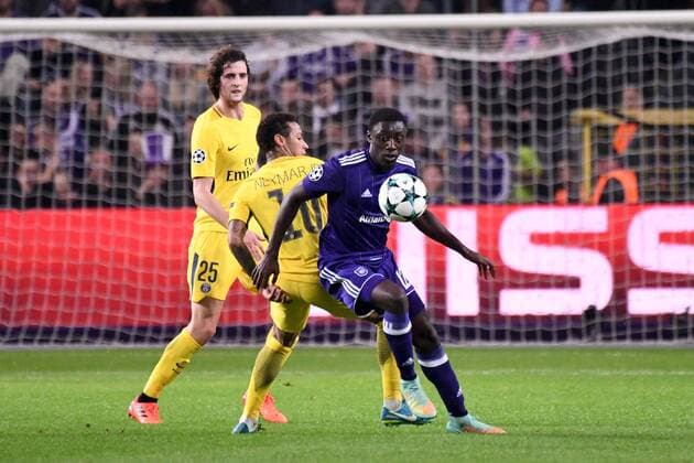 10 NEYMAR JR psg 12 Dennis Appiah and FOOTBALL Anderlecht vs Paris SG Ligue des Champions 18 10 2017 AnthonyBIBARD FEP Panoramic 