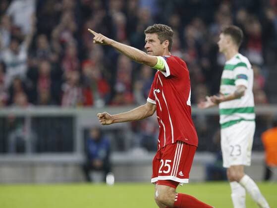 Torjubel 1:0 München, Torschüte Thomas Müller (Bayern) . FC Bayern München-Celtic Glasgow . München, GER, 18.10.2017, Fussball-Champions League 2017 2018 .
