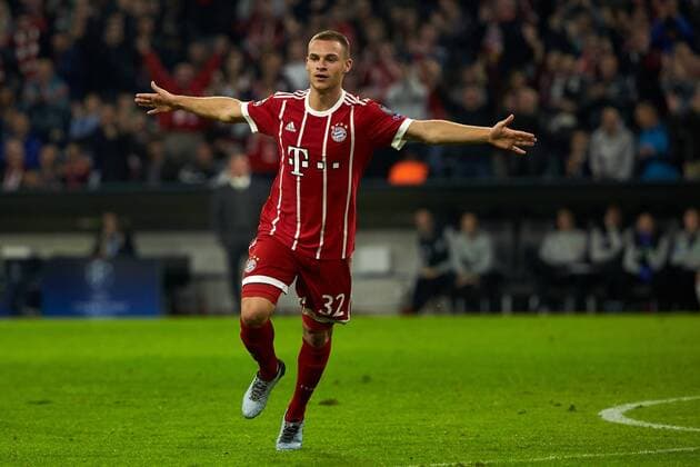 Bilder des Tages - SPORT Muenchen, Deutschland 17.10.2017, UEFA Champions League - 2017 18 Season, Gruppenphase - Gruppe B - 3. Spieltag, FC Bayern Muenchen - Celtic Glasgow , Torjubel bei Joshua Kimmich (FCB), nach seinem Treffer zum 2:0 ( DeFodi501