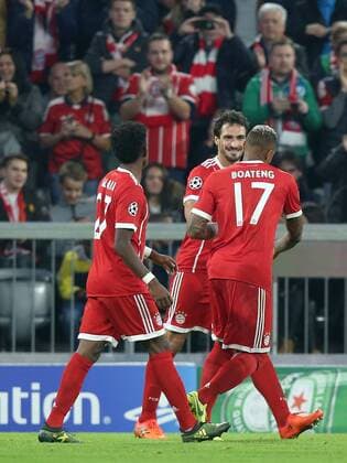 David Alaba (FC Bayern Muenchen 27) Mats Hummels (FC Bayern Muenchen 5) Jerome Boateng (FC Bayern Muenchen 17) Jubel nach dem 3:0, FC Bayern Muenchen vs. Celtic Glasgow, Champions League, Fussball, 18.10.2017, Muenchen Copyright: xLanger Eibner-Pressefotox EP_HLR