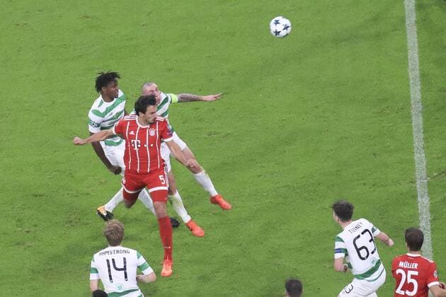 18.10.2017, Fussball UEFA Champions League 2017 2018, Gruppenphase, 3.Spieltag, FC Bayern München - Celtic Glasgow, in der Allianz-Arena München, Kopfballtor zum 3:0 von Mats Hummels (Bayern München).
