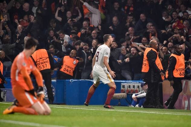 Edin Dzeko of Roma celebrates scoring second goal during the UEFA Champions League Group C match between Chelsea and Roma at Stamford Bridge, London, England on 18 October 2017. Copyright: xGiuseppexMaffiax 17180059