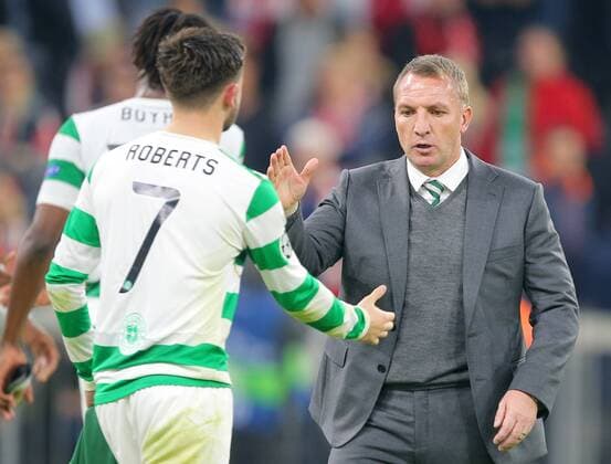 SOCCER - UEFA CL, Bayern vs Celtic MUNICH,GERMANY,18.OCT.17 - SOCCER - UEFA Champions League, FC Bayern Muenchen vs Celtic FC Glasgow. Image shows Patrick Roberts and head coach Brendan Rodgers (Glasgow). GEPAxpictures xThomasxBachun