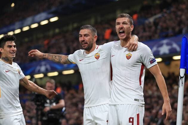 18th October 2017, Stamford Bridge, London, England; UEFA Champions League, Chelsea versus Roma; Edin D& x17e;eko of Roma celebrates after scoring as he makes it 2-3  ActionPlus11941314