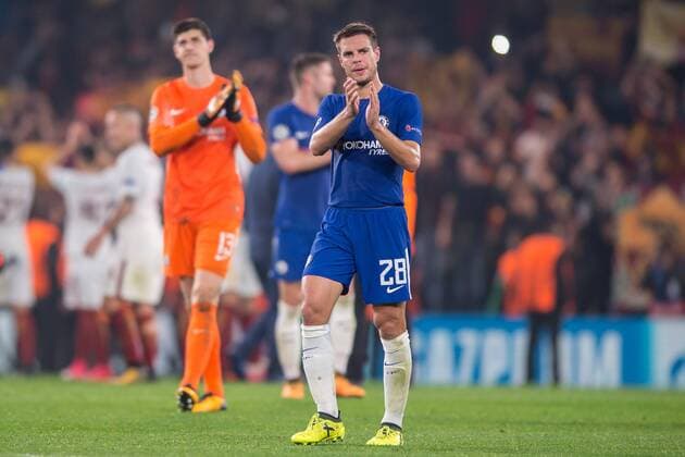 Cesar Azpilicueta of Chelsea applauds the home fans during the UEFA Champions League Group C match between Chelsea and Roma at Stamford Bridge, London, England on 18 October 2017. Copyright: xSalvioxCalabresex 17170039