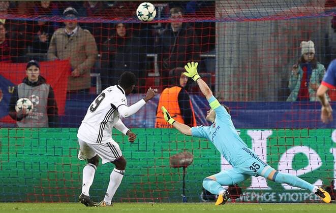 MOSCOW, RUSSIA - OCTOBER 18, 2017: Basel s Dimitri Oberlin (L) and CSKA Moscow goalkeeper Igor Akinfeev in their 2017 18 UEFA Champions League Group A Round 3 football match at VEB Arena; Basel won 2-0. Artyom Korotayev TASS  TS06557A