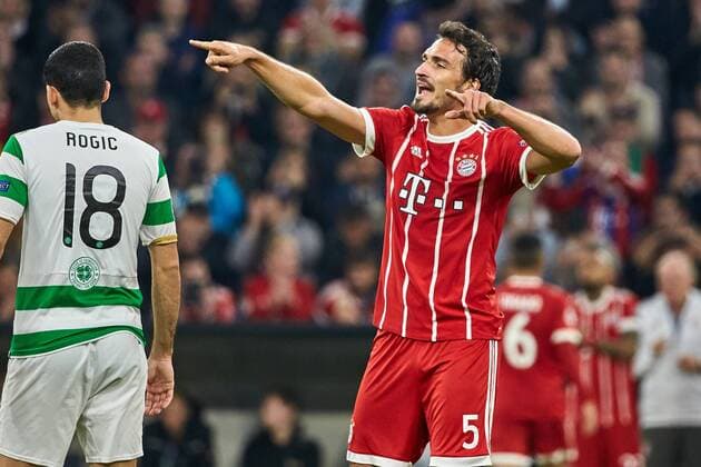 Muenchen, Deutschland 17.10.2017, UEFA Champions League - 2017 18 Season, Gruppenphase - Gruppe B - 3. Spieltag, FC Bayern Muenchen - Celtic Glasgow , Mats Hummels (FCB) gestikuliert ( DeFodi501