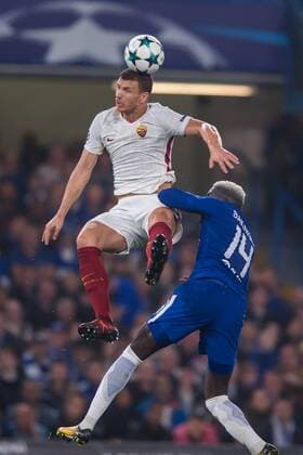Edin Dzeko of Roma and Tiemoue Bakayoko of Chelsea challenge for the ball during the UEFA Champions League Group C match between Chelsea and Roma at Stamford Bridge, London, England on 18 October 2017. Copyright: xSalvioxCalabresex 17170060