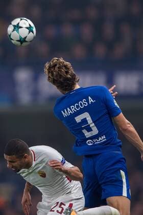 Marcos Alonso of Chelsea and Bruno Peres of Roma during the UEFA Champions League Group C match between Chelsea and Roma at Stamford Bridge London England on 18 October 2017 Photo by Salvio Calabrese  xSalvioxCalabresex xAFP7x xchelseaxvxRoma,xChampionsxLeague.xOctx18thx2017x