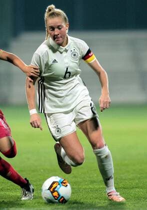 18.10.2017 Belgrade Serbia-Germany U19-Under 19 International Friendly Länderspiel match women s football Janina Minge Germany : 