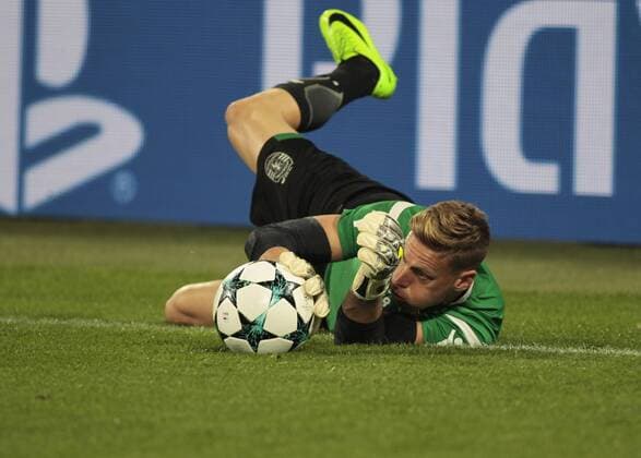 October 18, 2017 - Turin, Italy - Romain Salin during Champions League match between Juventus and Sporting Clube de Portugal, in Turin, on October 17, 2017 Juventus v Sporting CP - UEFA Champions League  - ZUMAn230 20171018_zaa_n230_456 Copyright: xLorisxRosellix