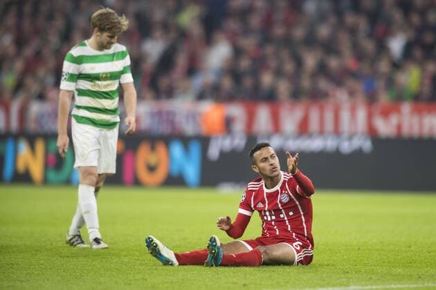 Fussball Champions League Begegnung FC Bayern Muenchen vs. Celtic Glasgow, Allianz Arena Muenchen. 18.10.2017 Im Bild: Thiago Â