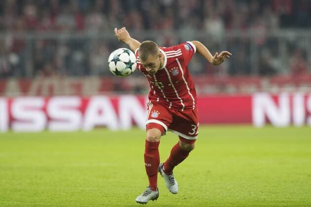 Fussball Champions League Begegnung FC Bayern Muenchen vs. Celtic Glasgow, Allianz Arena Muenchen. 18.10.2017 Im Bild: Joshua KImmich Â