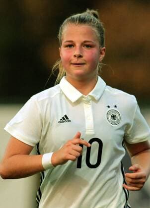 18.10.2017 Belgrade Serbia-Germany U19-Under 19 International Friendly Länderspiel match women s football Kristin Kögel Germany : 