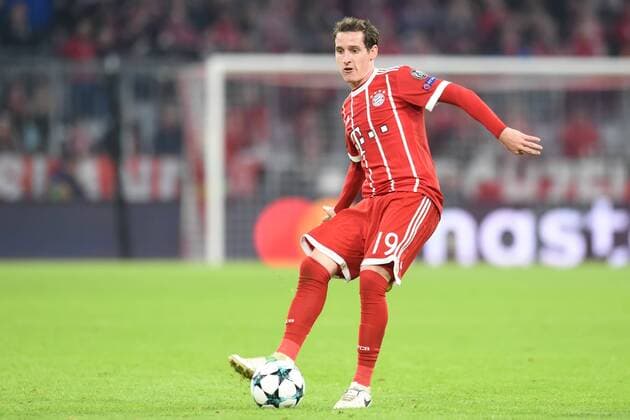 Fußball - Champions League - 03. Spieltag FC Bayern München - Celtic Glasgow am 18.10.2017 in der Allianz Arena in München Sebastian Rudy (Muenchen) am Ball.