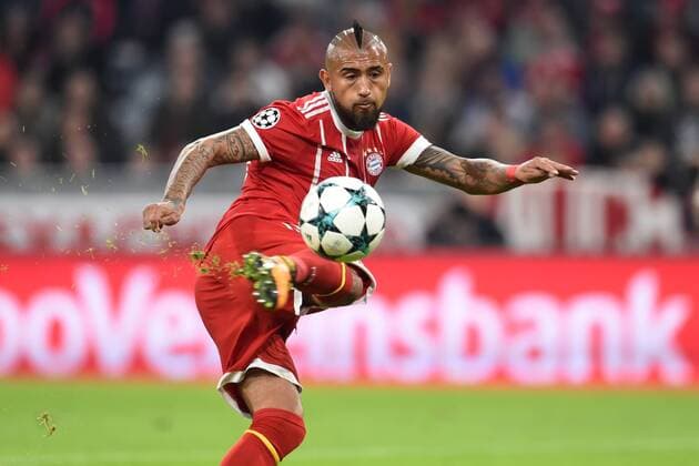 Fußball - Champions League - 03. Spieltag FC Bayern München - Celtic Glasgow am 18.10.2017 in der Allianz Arena in München Arturo Vidal (Muenchen) am Ball.