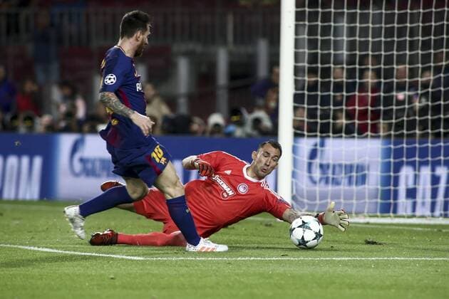 BARCELONA, SPAIN - OCTOBER 18: UEFA Champions League, Group Stage Matchday 3, Barcelona v Olympiacos, Camp Nou (photo by Nikos Mitsouras Reporter Media) SPO  Copyright: xNikosxMitsourasx xReporterxMediax