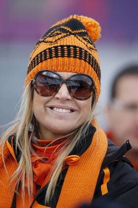 SOCHI - snowboarden , halfpipe , Rosa Khutor Extreme Park , 11-02-2014, Olympische Winterspelen 2014 , Koningin Maxima en koning Willem-Alexander op bezoek in Rosa Khutor Extreme Park. koningspaar bij Rosa Khutor Extreme Park *** SOCHI snowboarding half pipe Rosa Khutor Extreme park 11 02 2014 Olympic Winter games 2014 queen maxima and king Willem Alexander on visit in Rosa Khutor Extreme park royal couple at Rosa Khutor Extreme park 