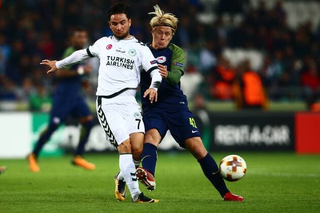SOCCER - UEFA EL, Atiker vs RBS KONYA,TURKEY,19.OCT.17 - SOCCER - UEFA Europa League, Atiker Konyaspor vs Red Bull Salzburg. Image shows Oemer Ali Sahiner (Konyaspor) and Xaver Schlager (RBS). GEPAxpictures xFelixxRoittner