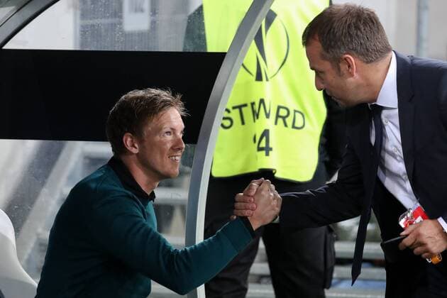v.li.: Julian Nagelsmann (Trainer, Cheftrainer, Hoffenheim) und Hans-Dieter Flick (Hansi Flick, Geschäftsführer Hoffenheim) begrüßen sich, vor dem Spiel, Fussball, UEFA Europa League, TSG 1899 Hoffenheim - Istanbul Basaksehir,