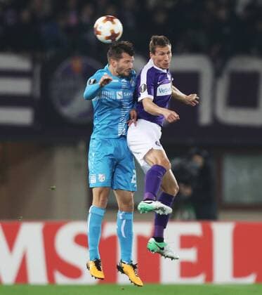 SOCCER - EL, A.Wien vs Rijeka VIENNA,AUSTRIA,19.OCT.17 - SOCCER - UEFA Europa League, FK Austria Wien vs HNK Rijeka. Image shows Alexander Gorgon (Rijeka) and Florian Klein (A.Wien). GEPAxpictures xChristianxOrt