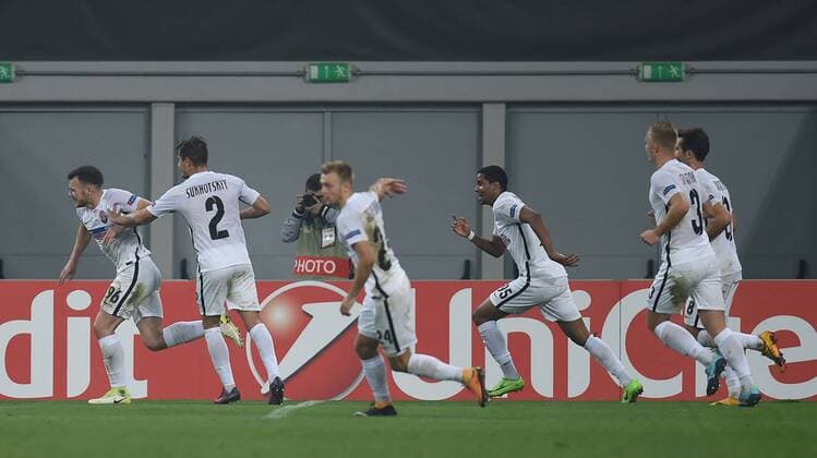Fussball, Herren, Saison 2017 2018, UEFA Europa League (Gruppe J, 3. Spieltag) in Lemberg, Sorja Luhansk - Hertha BSC, v. l. Silas (Sorja Luhansk), Artem Sukhotskiy (Sorja Luhansk), Dmytro Grechyshkin (Sorja Luhansk), Iury (Sorja Luhansk), Oleksandr Svatok (Sorja Luhansk), Jubel nach Tor zum 1:0, 19.10. 2017, Copyright: xMichaelxHundtx xMatthiasxKochx