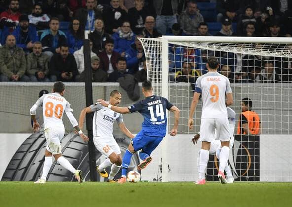 Torschuss Aktion Torchance Sandro Wagner TSG 1899 Hoffenheim TSG 1899 Hoffenheim vs Istanbul BB Medipol Basaksehir Europa League 19.10.2017 TSG 1899 Hoffenheim vs Istanbul BB Medipol Basaksehir