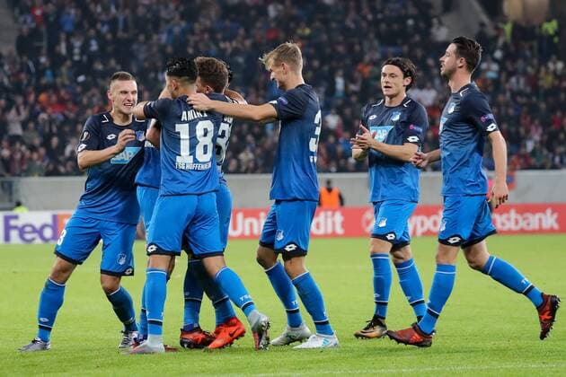 Spieler der TSG 1899 Hoffenheim jubeln über das Tor zum 1:0, Jubel, Torjubel, Torerfolg, celebrate the goal, goal, celebration, Jubel ueber das Tor, optimistisch, Action, Aktion, Fussball, UEFA Europa League, TSG 1899 Hoffenheim - Istanbul Basaksehir,