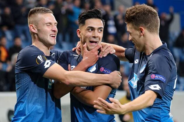 v.li.: Pavel Kaderabek (Hoffenheim, 3), Torschütze Nadiem Amiri (Hoffenheim, 18), Dennis Geiger (Hoffenheim, 32), jubeln über das Tor zum 2:0, Jubel, Torjubel, Torerfolg, celebrate the goal, goal, celebration, Jubel ueber das Tor, optimistisch, Action, Aktion, Fussball, UEFA Europa League, TSG 1899 Hoffenheim - Istanbul Basaksehir,