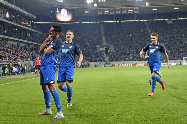 TOR zum 2:0 durch Nadiem Amiri TSG 1899 Hoffenheim Torjubel Gestik, Geste Pose TSG 1899 Hoffenheim vs Istanbul BB Medipol Basaksehir Europa League 19.10.2017 TSG 1899 Hoffenheim vs Istanbul BB Medipol Basaksehir