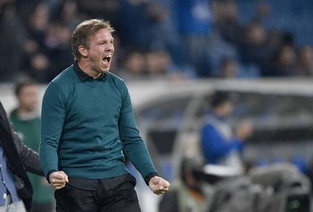 TOR zum 3:0 durch Nico Schulz TSG 1899 Hoffenheim Torjubel bei Trainer Coach Julian Nagelsmann TSG 1899 Hoffenheim TSG 1899 Hoffenheim vs Istanbul BB Medipol Basaksehir Europa League 19.10.2017 TSG 1899 Hoffenheim vs Istanbul BB Medipol Basaksehir